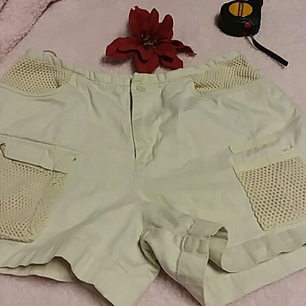 Ralph Lauren Ladies cargo shorts size 2